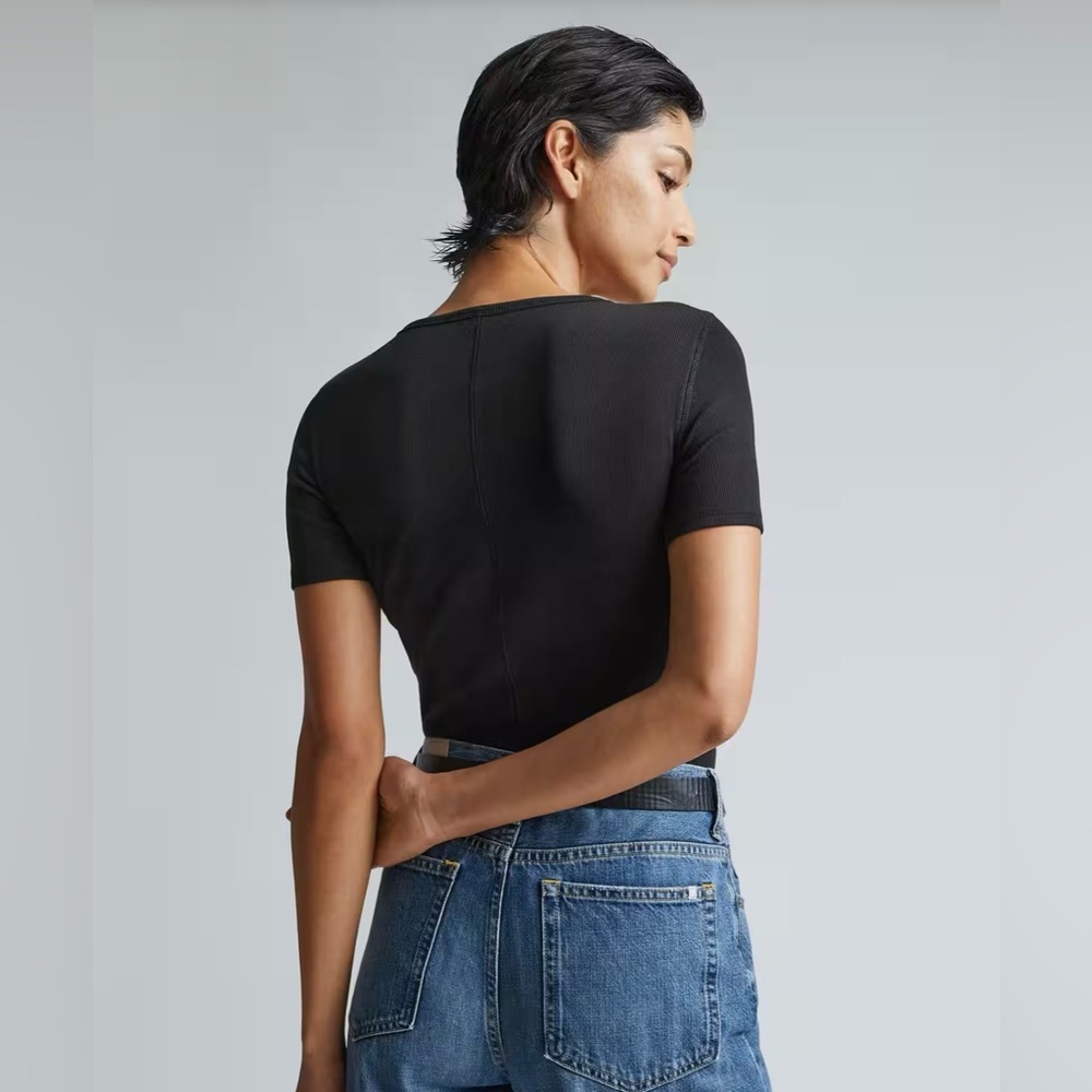 Everlane Black Short Sleeve Tee